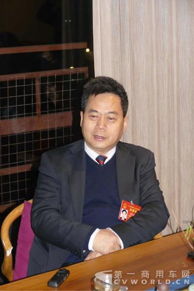 刘汉如3.jpg
