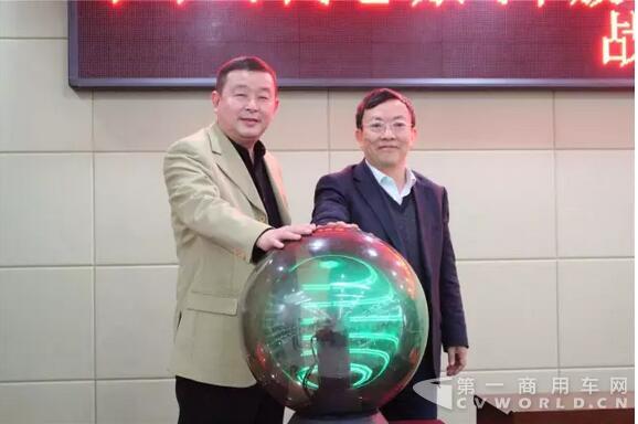启动.jpg