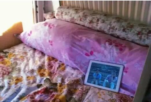 80后夫妻手工打造依维柯房车6.jpg