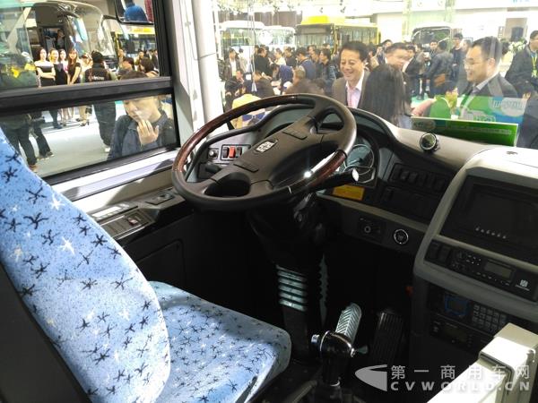 中通燃料电池客车3.jpg