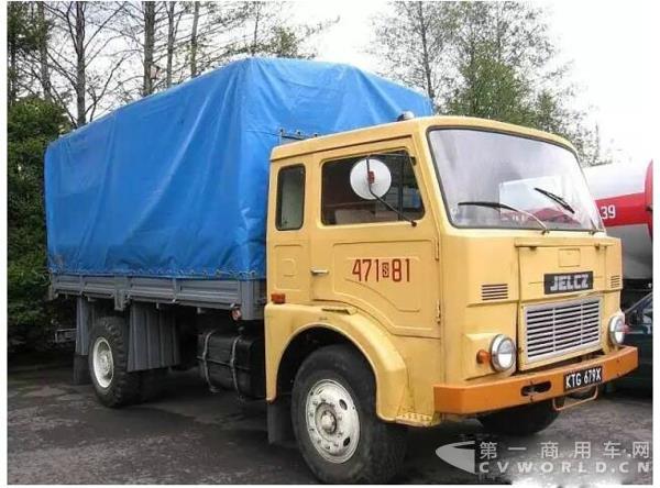 三面自卸车1.jpg