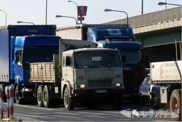 耶尔奇载重汽车.jpg