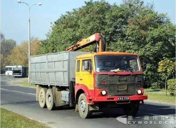 耶尔奇载重汽车1.jpg