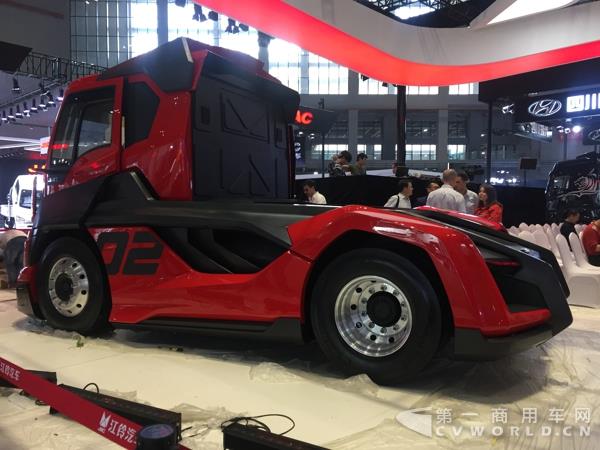 上海车展唯一专业级卡车赛车曝光——江铃重卡概念车2.jpg 上海车展唯一专业级卡车赛车曝光——江铃重卡概念车2.jpg
