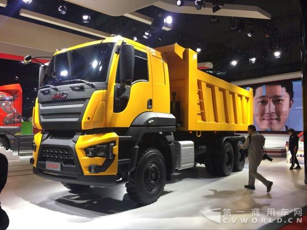 江铃6X4矿用自卸车5.jpg