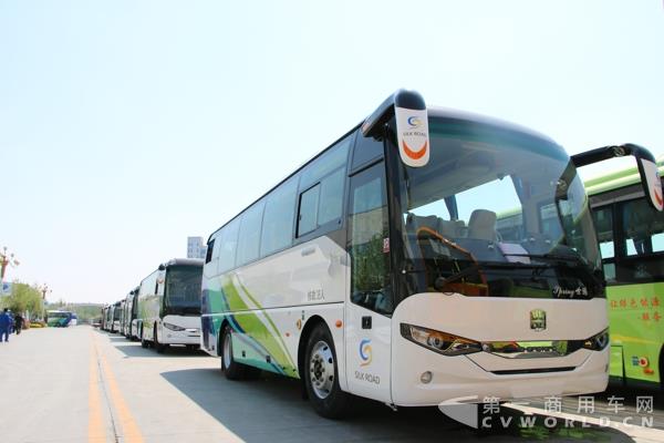 中通LCK6906H5A1已成为国内旅游市场的“当红小生.jpg