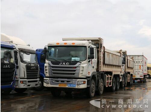 工程车.jpg