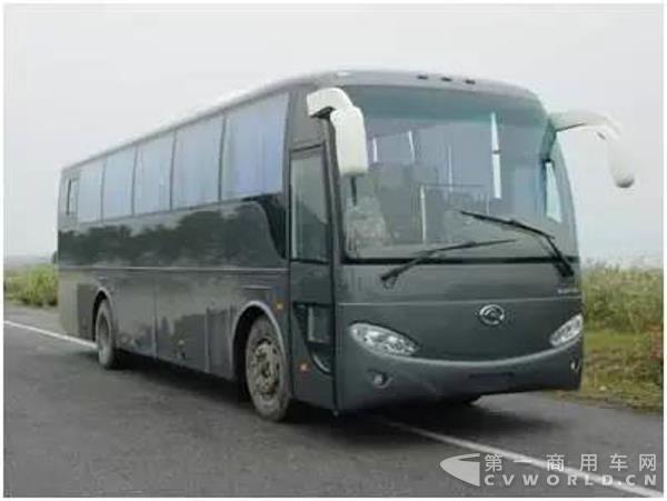 苏州金龙KLQ6100系列团体客车.jpg