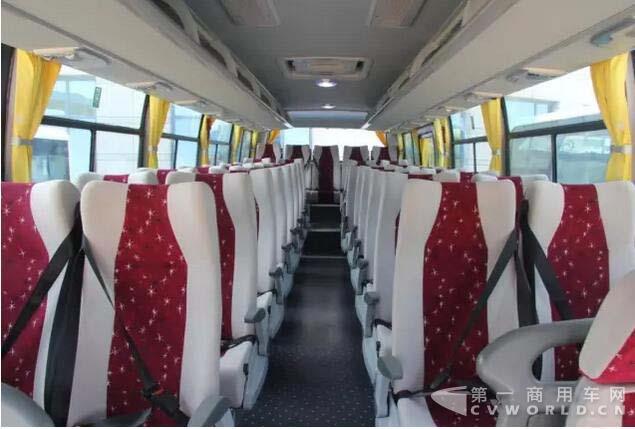 中通客运版燃料电池客车LCK6900FCEV2.jpg
