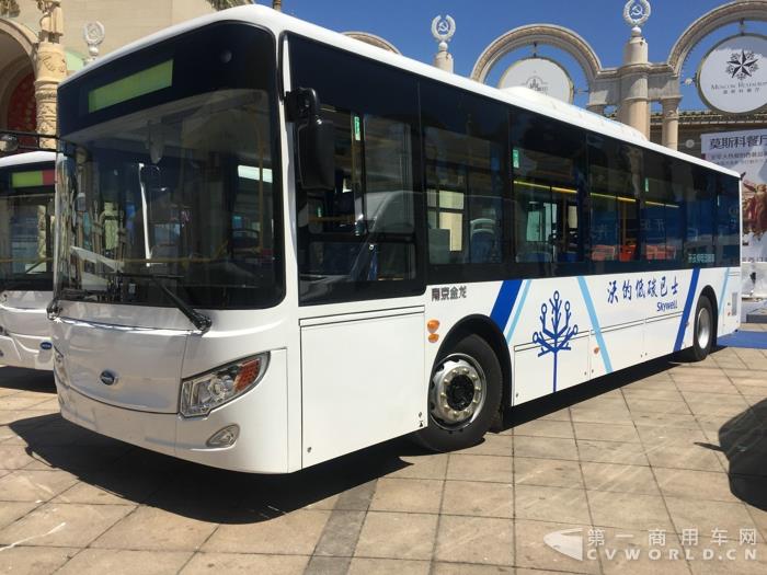 南京金龙NJL6100BEV28纯电动城市客车3.jpg