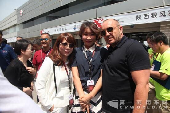 欧洲卡赛理事单位Ryss&Lynx L.L.C.董事长MARTIN（右一）.jpg