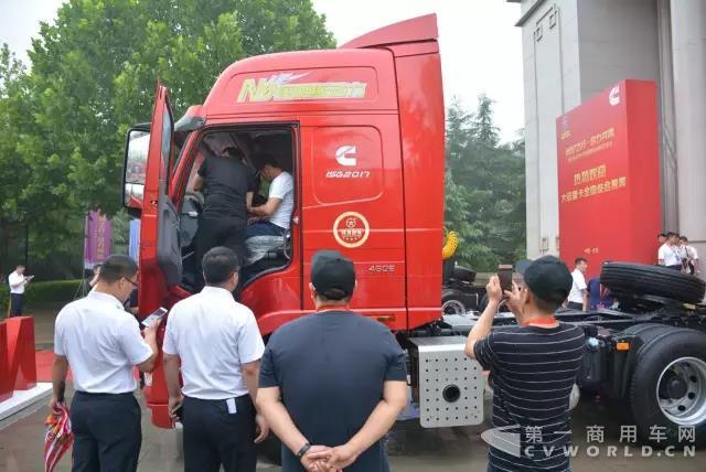 大运重卡2017康明斯动力新品发布会隆重召开9.jpg