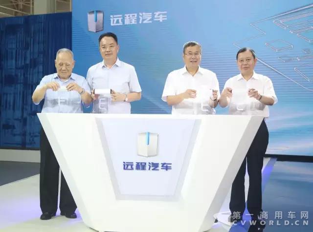 吉利四川商用车新工厂正式投产 填补南充新能源汽车制造空白4.jpg