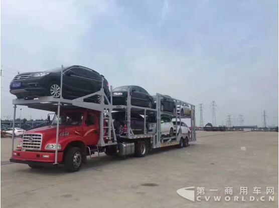 龙卡轿运车定义行业新标准1.jpg