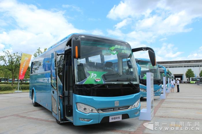11米纯电动公路客车 (2).jpg