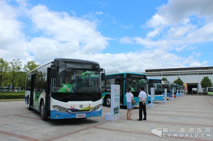 中车电动现场展车.jpg