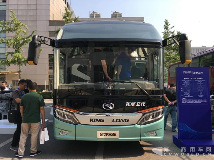 XMQ6127CYD5C公路客车 (11).jpg