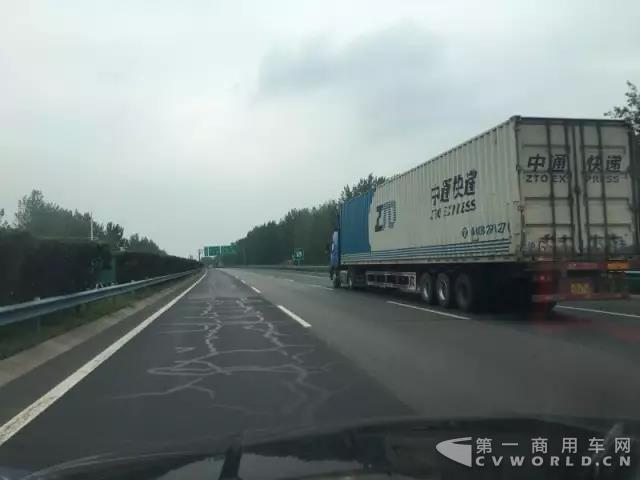 全国首家！河南全省域高速实施货车分时段差异化收费2.jpg