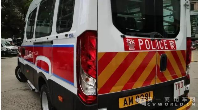 依维柯巡逻车2.jpg