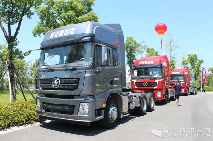 现场展车.jpg