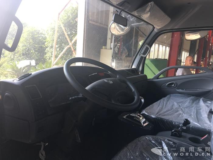 全球首辆水氢燃料汽车诞生7.jpg