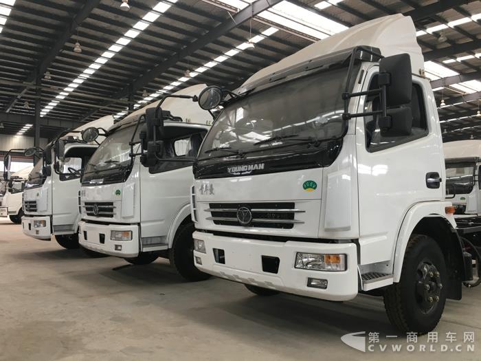 青年生产的传统氢燃料动力卡车8.jpg