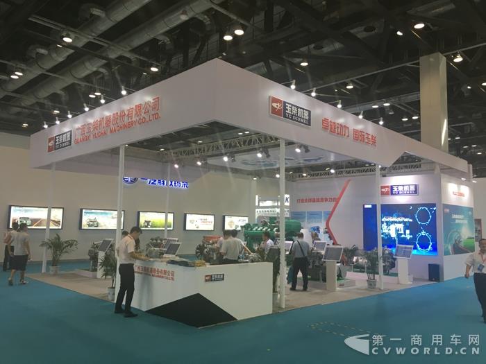 玉柴展台.jpg