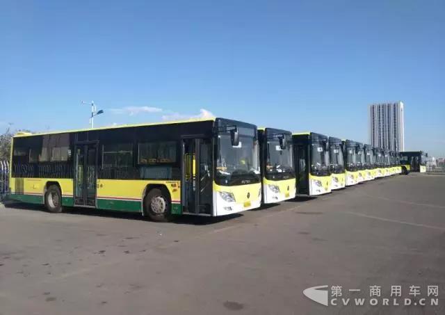 天山北麓见证实力品质，福田欧辉开进魅力乌市2.jpg