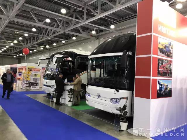 东风康明斯亮相东欧商用车展，助推合作伙伴进入国际市场1.jpg
