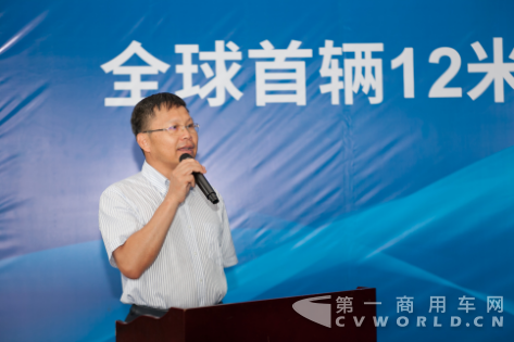 福建坤孚董事长石秉钧在揭幕仪式上致辞.png