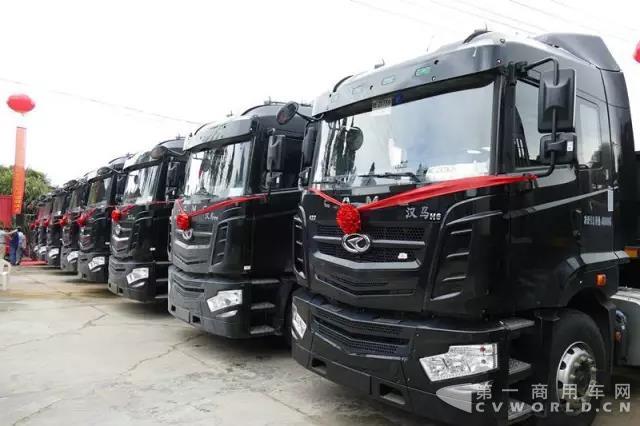 签约50台 首批交车20台 汉马H6黑金刚闪耀闽北3.jpg