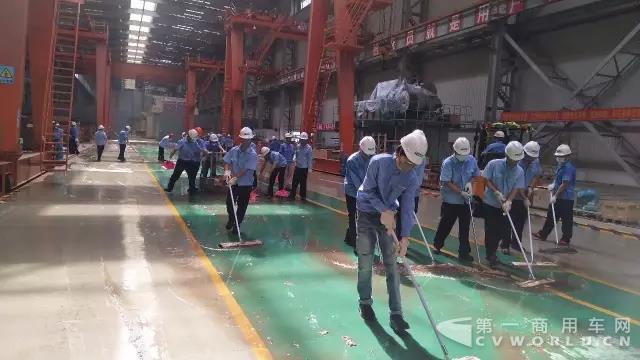 玉柴船动灾后成功交验世界先进水平船用双燃料发动机1.jpg