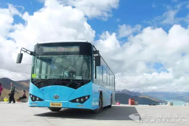 5030米海拔高原实测 比亚迪纯电动客车勇登“世界屋脊”5.jpg