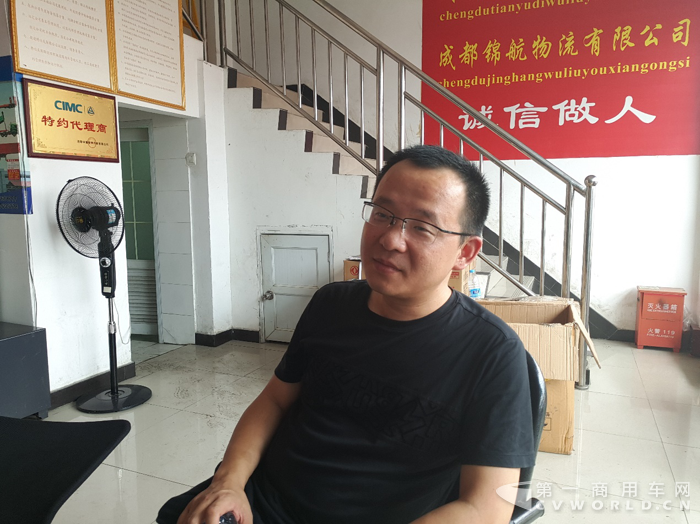 东风新晋经销商半年销售近500辆  看成都通盛玩转四川市场1.png