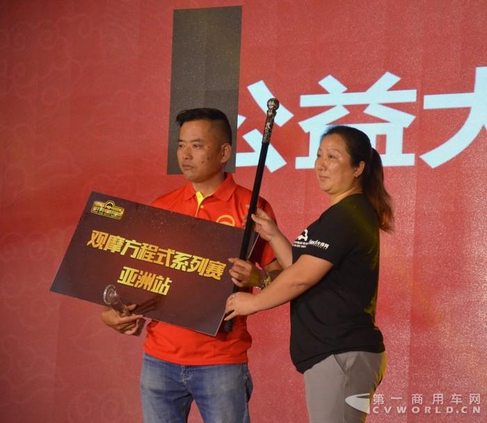 张荣生 (2).jpg