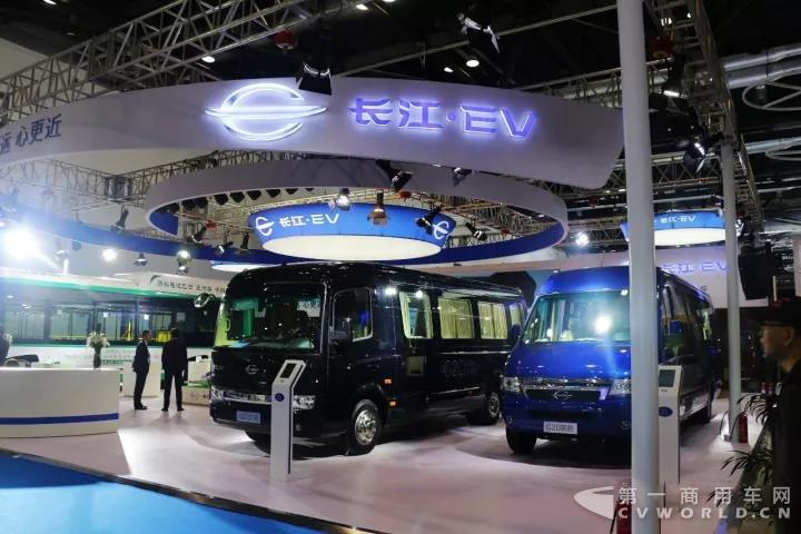 新能源成果展荣膺国际市场突破奖，长江EV获商务部副部长点赞1.jpg