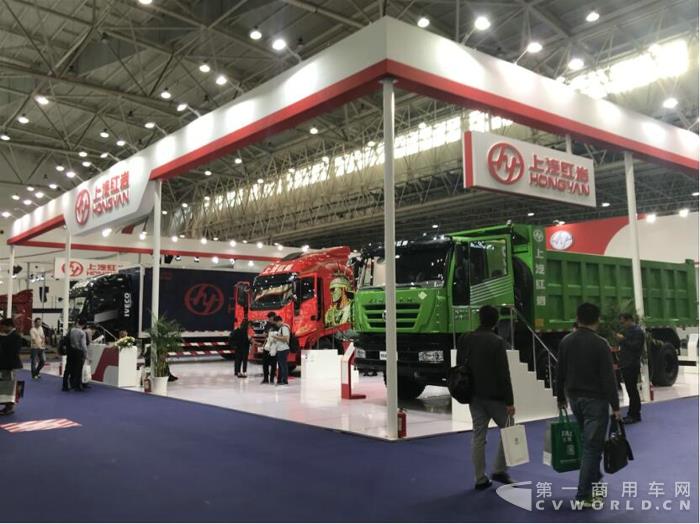 现场斩获650辆订单！560马力牵引车重磅上市.jpg