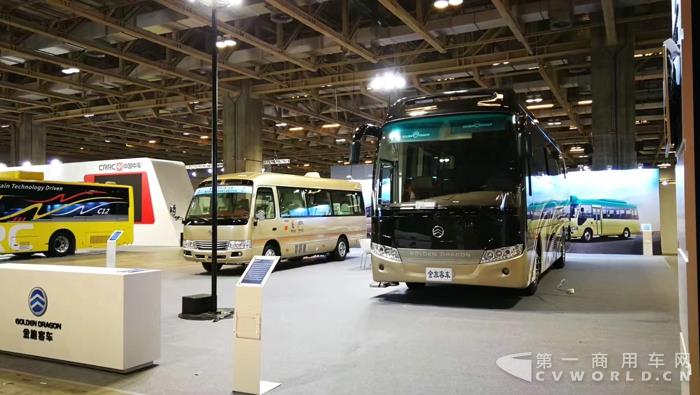 1 金旅XML6113豪华礼宾车.jpg