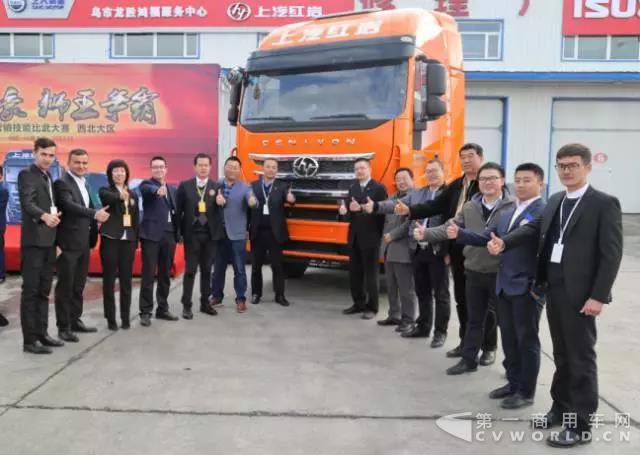 助力一带一路 红岩狮王争霸赛西北赛区比赛鸣锣2.jpg