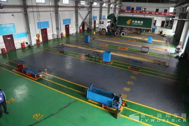 助力一带一路 红岩狮王争霸赛西北赛区比赛鸣锣3.jpg