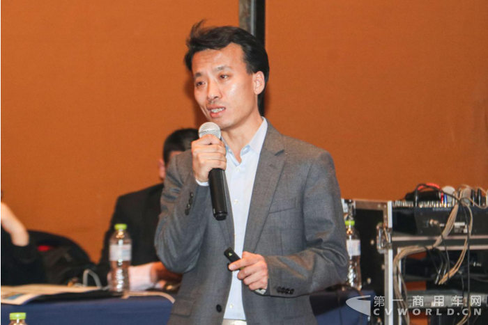 齐坐一堂 运营商共同探讨生存之道4.png