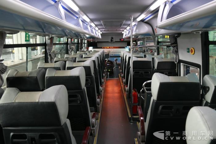 海格KLQ6115新能源客车内饰.jpg