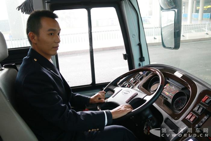 司机师傅点赞海格新能源客车.jpg