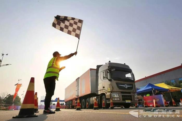 2017,东风旗下商用车销量重回行业榜首!4.jpg 2017,东风旗下商用车销量重回行业榜首!4.jpg