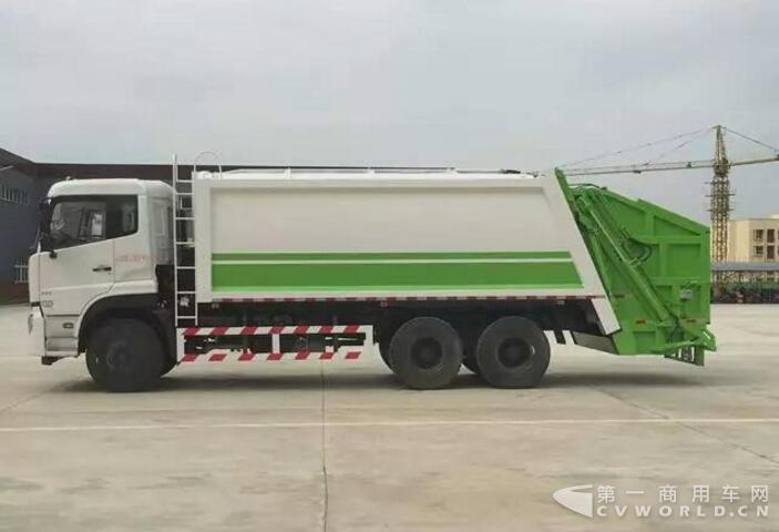 东风天龙塑料瓶压缩车全新涂装上市3.jpg