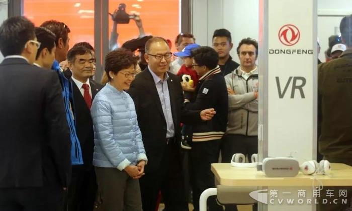 沃尔沃帆船赛香港站港内赛东风队夺冠3.jpg
