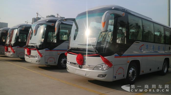 宇通ZK6816H5Y团体客车.jpg