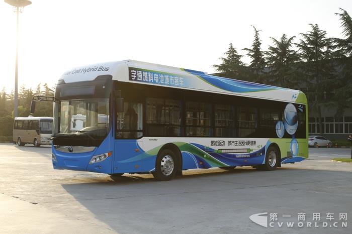 宇通氢燃料电池客车.jpg