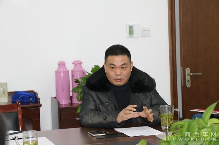 35辆银隆铛铛车在安吉投运 高温低寒丝毫不受影响3.jpg
