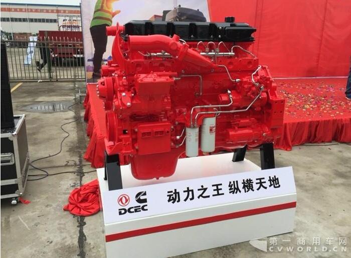 东风康明斯ISZ重型柴油发动机.jpg